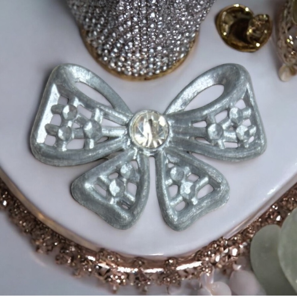 Vintage Victorian Bow Brooch Pin Ornate Silver Rhinestone